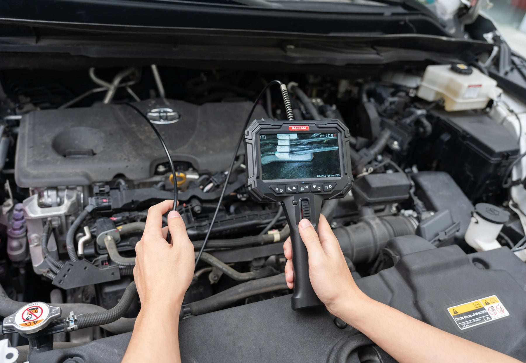 How to Check for Engine Damage Using a Borescope Camera with Light ?